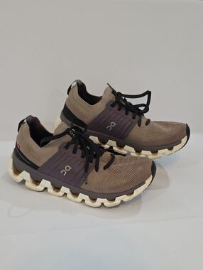 On Running CloudSwift Women's  Sneakers in Taupe and Black Size 8.5